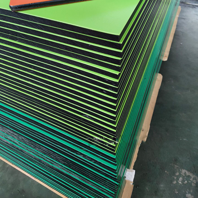 China Textured Dual Color Sandwich HDPE (high-density Polyethylene) Sheet