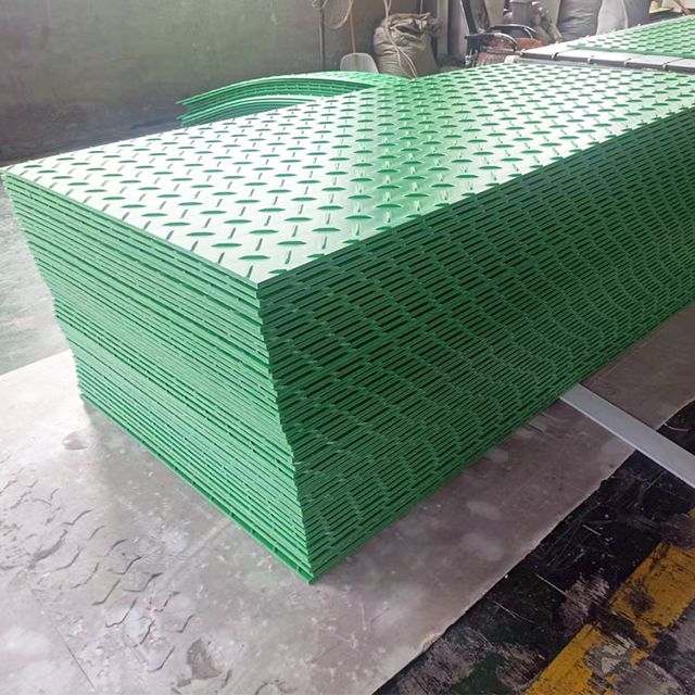 Green HDPE Plastic Road Plate Ground Mats