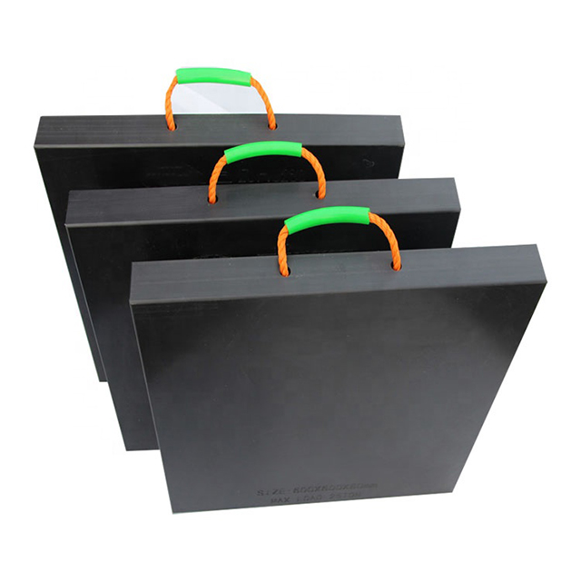 Plastic Crane Pads Black Outrigger Mat