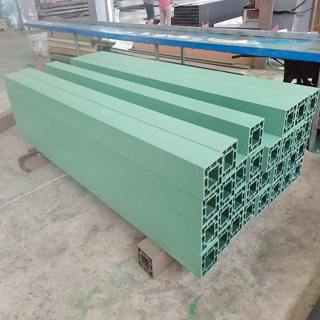 PE Composite Sleeper Hollow Load Bearing Plastic Army Green Polyethylene Sleepers